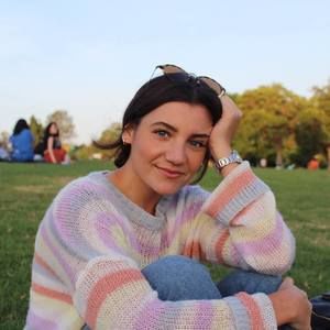 Meet your Posher, Francesca